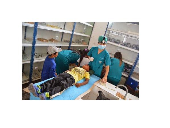 Alumnos y profesores de Odontología de la UPC llevan salud y bienestar a los niños de Chilca