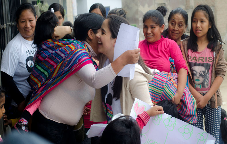 Alejandra Abusada y "Mami Linda": Una iniciativa social de empoderamiento femenino