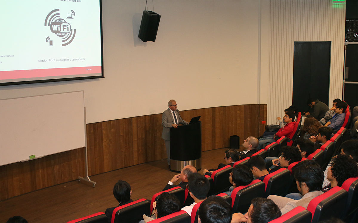 Facultad de ingeniería de la upc realizó conferencias y feria de proyectos por el día mundial de las telecomunicaciones