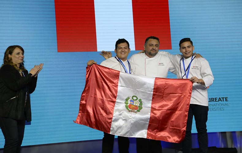 Alumnos de la carrera de Gastronomía y Gestión Culinaria de la UPC participaron en concurso del grupo Laureate