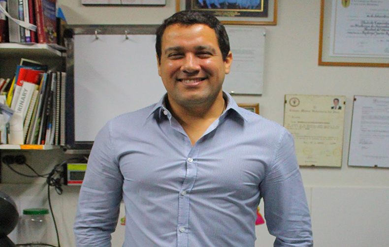 Rodrigo Rondón es nombrado Vocal del Colegio Médico Veterinario del Perú
