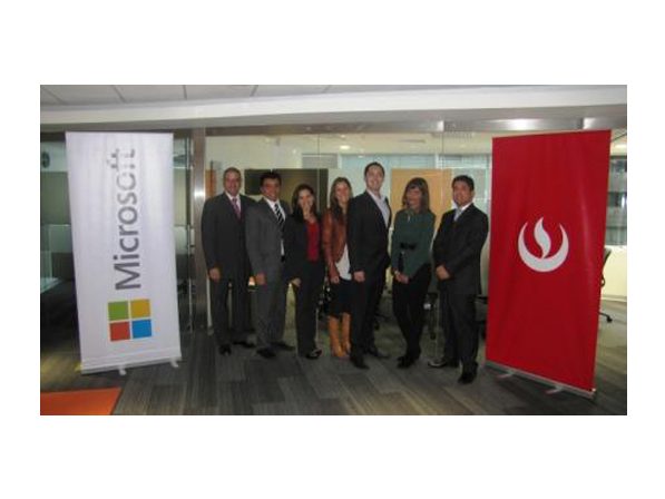 Firma de convenio UPC - Microsoft Devices