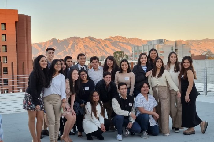 Primera promoción de estudiantes del programa de la UPC y la Universidad de Arizona se gradúa