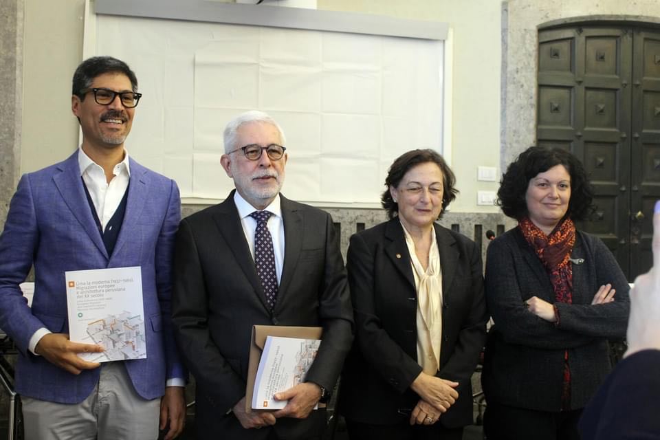 Graduado de UPC, Javier Atoche, conquista Europa con su libro “Lima la Moderna”