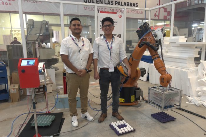 Egresados de la UPC destacan en el Congreso Internacional FAB24 con innovador proyecto robótico